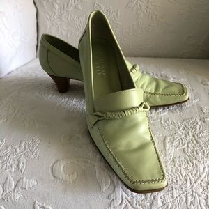 Vintage Franco Sarto green shoes so 6
